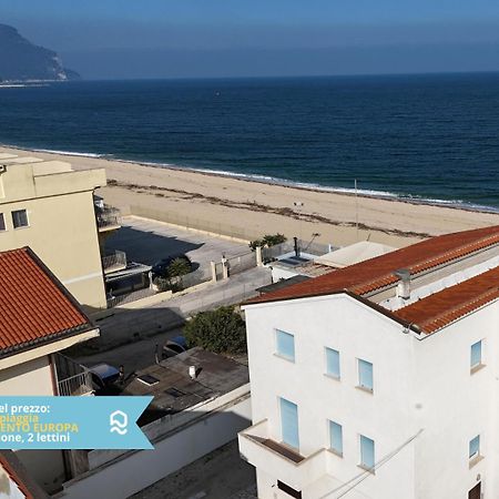 Rs321 - Marcelli, Trilocale Fronte Mare Con Spiaggia Inclusa Exterior foto